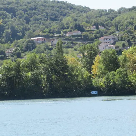 Les Rives De Campsite 3*