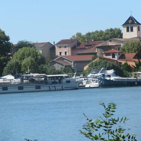 Les Rives De Campsite Condrieu
